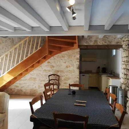 La Roche Des Bois, Maison Classee *** Saint-Laurent-de-la-Prée Exterior foto
