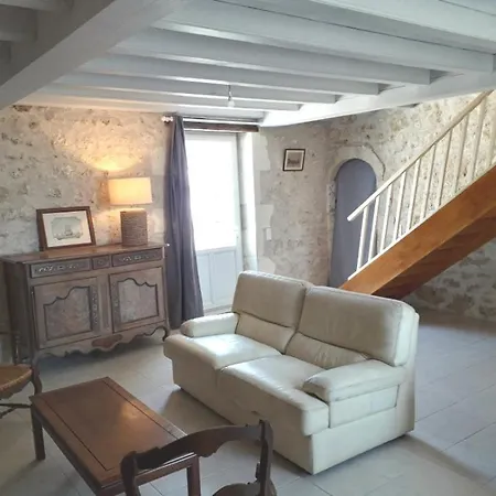 La Roche Des Bois, Maison Classee *** Saint-Laurent-de-la-Prée Exterior foto