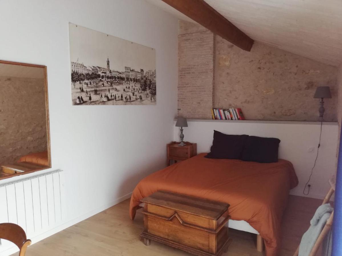 La Roche Des Bois, Maison Classee *** Ferienhaus *