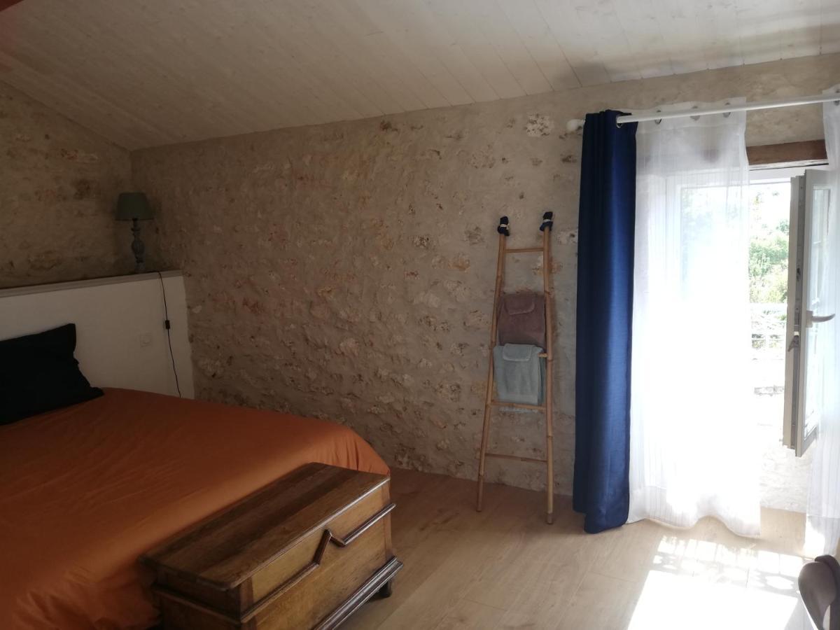 La Roche Des Bois, Maison Classee *** Ferienhaus